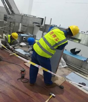 2臺機電設備安裝現(xiàn)場